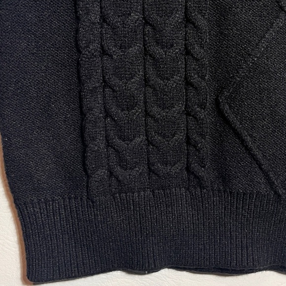 Women’s Black Cable Knit Sweater Vest Medium - Picture 4 of 7